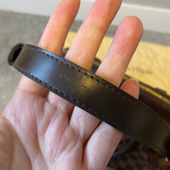 Louis Vuitton Damier Ebene Trevi PM Shoulder Bag - Picture 6 of 11